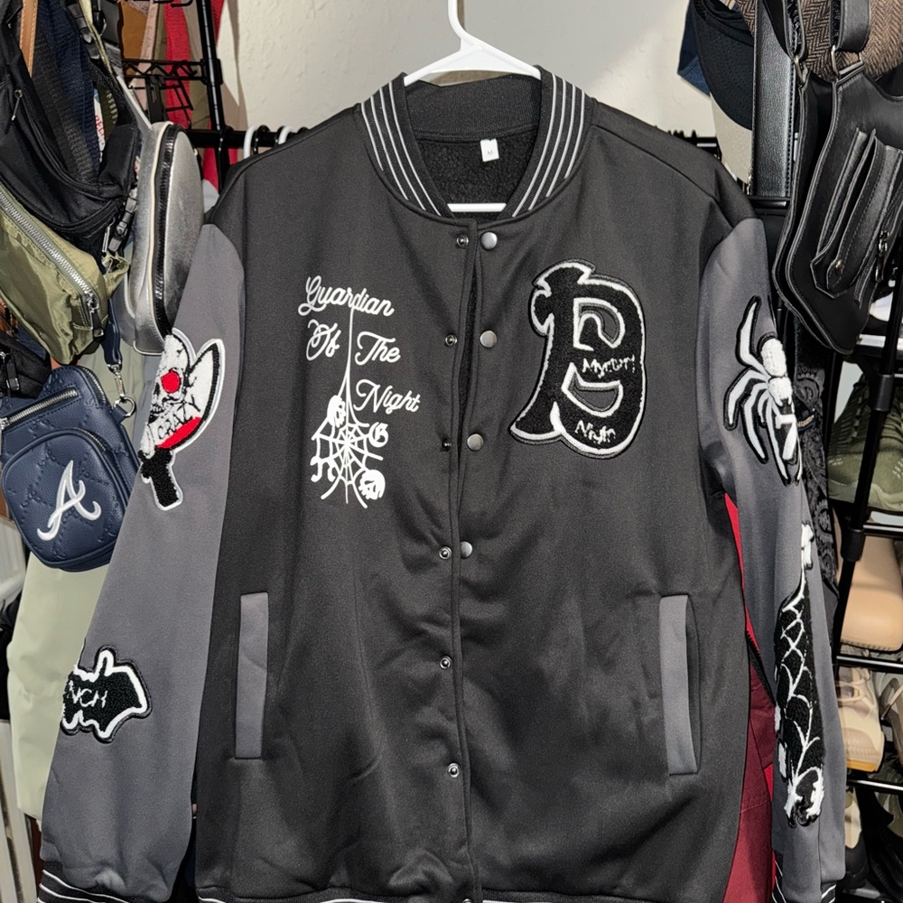 SOLD‼️ Men's Black and Gray Varsity Jacket - Picture 2 of 6